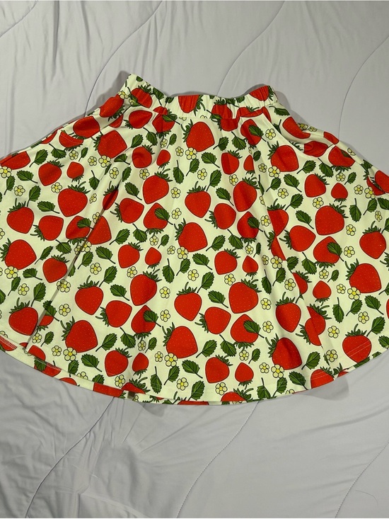 SHEIN Dresses & Skirts - Strawberry Print A-Line Skirt - Red/Green